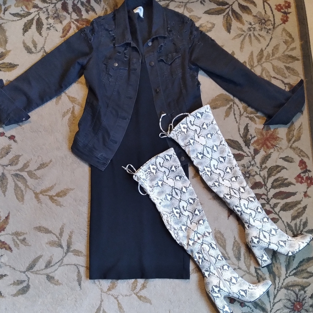 UNISA OVER THE KNEE STEFNI BOOTS SIZE 6